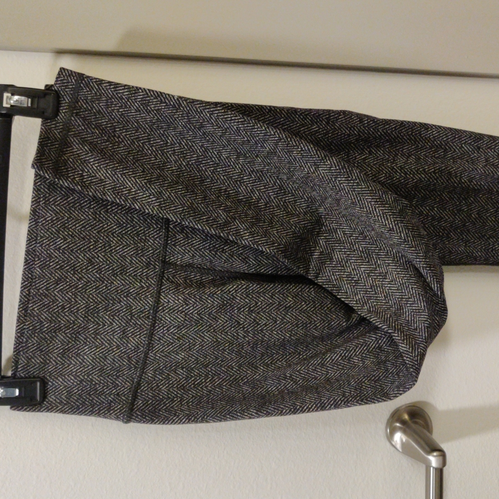 Women's Lululemon S leggings black and gray